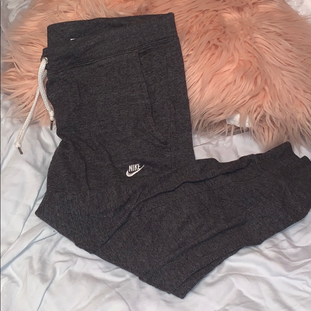 Nike 25” joggers